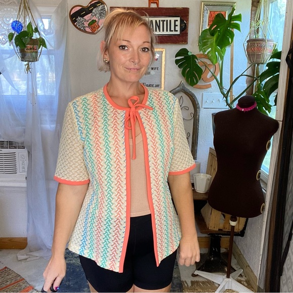 Vintage Multicolored Polyester Tie Front Shirt sleeve jacket size small - Picture 3 of 16